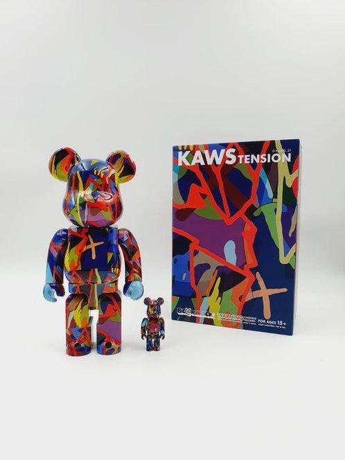 Kaws (1974) - Kaws Tension Be@rbrick 400% & 100% Bearbrick ·, Antiek en Kunst, Kunst | Schilderijen | Modern