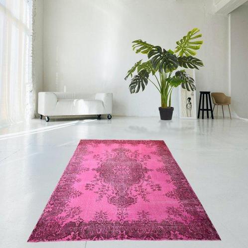Iconische roze vintage - Vloerkleed - 277 cm - 210 cm - met, Huis en Inrichting, Stoffering | Tapijten en Kleden