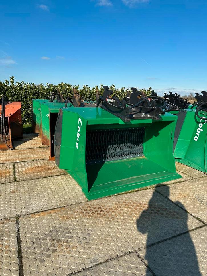 Diverse zeefbakken voor 20-28 tons graafmachine OP VOORRAAD, Zakelijke goederen, Machines en Bouw | Kranen en Graafmachines, Overige typen