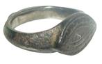 Middeleeuwen, kruisvaardersperiode Bronzen ring met een