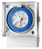 Finder 72Mm Frontmontage Dagelijkse Timer Schakelaar 16A, Verzenden, Nieuw, Overige typen