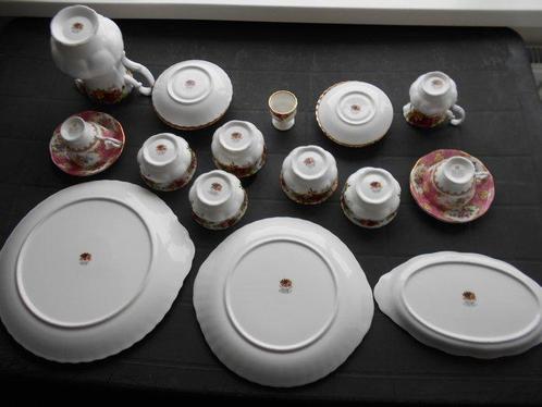 Royal Albert - Tafelservies (19) - Beenderporselein, Antiek en Kunst, Antiek | Meubels | Tafels