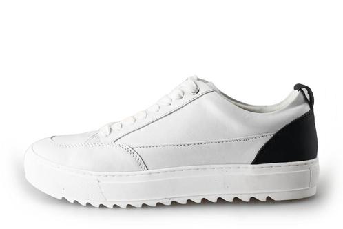 Invinci Sneakers in maat 42 Wit | 10% extra korting, Kleding | Heren, Schoenen, Wit, Zo goed als nieuw, Sneakers of Gympen, Verzenden