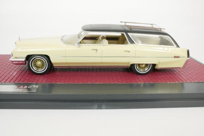 Matrix 1:43 - Modelauto - Cadillac DeVille ASC wagon Elvis, Hobby en Vrije tijd, Modelauto's | 1:5 tot 1:12