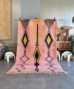 Marokkaans tapijt in roze en geel - handgeweven Berbers, Huis en Inrichting, Stoffering | Tapijten en Kleden, Nieuw