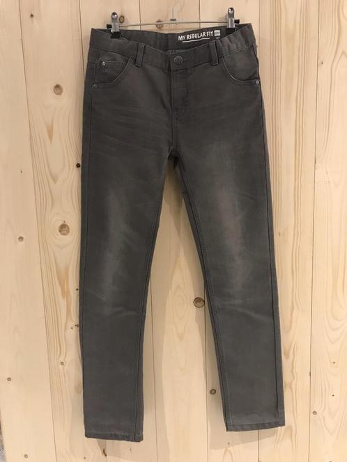 HEMA Jeans / Grijs / Maat     164 / Regular fit, Kinderen en Baby's, Kinderkleding | Maat 164