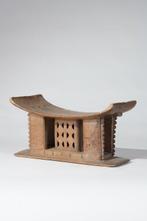 Een houten beeld. - Ashanti - Ghana (Zonder minimumprijs)