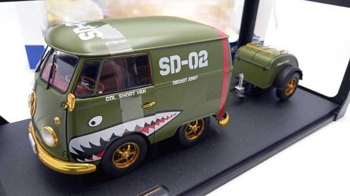 Solido 1:18 - Modelauto - Volkswagen Kool Kombi Army Fighter, Hobby en Vrije tijd, Modelauto's | 1:5 tot 1:12