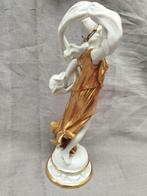 Capodimonte, Ginori - Beeldje - donna danzante - Keramiek