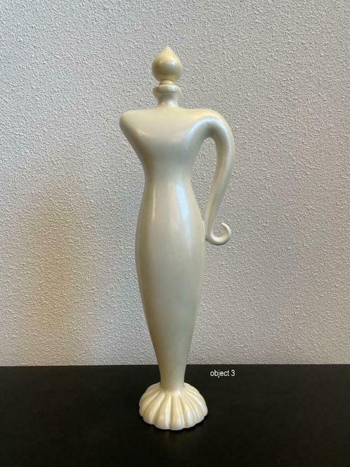 #24 object nr: 3  / beeldje, Zakelijke goederen, Kantoor en Winkelinrichting | Winkel en Inventaris, Ophalen