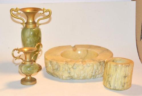 Themacollectie - Set van objecten in onyx en albast met, Antiek en Kunst, Antiek | Speelgoed