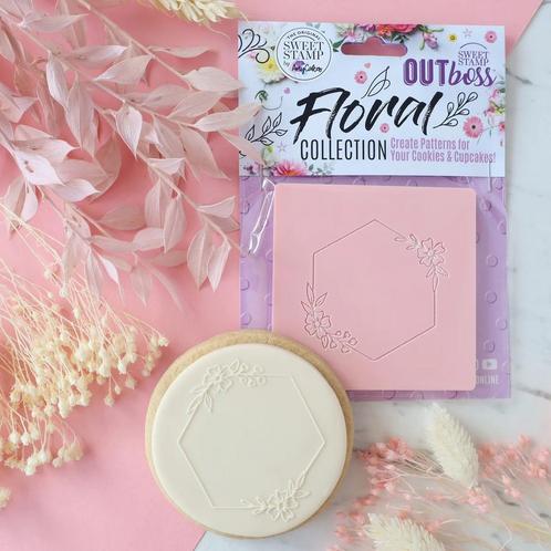 Sweet Stamp Outboss Floral Hexagon Frame, Hobby en Vrije tijd, Taarten en Cupcakes maken, Nieuw, Verzenden
