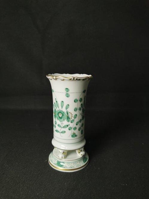 Meissen - Ricco dipinto indiano verde - Vaso ai piede- H, Antiek en Kunst, Antiek | Glas en Kristal
