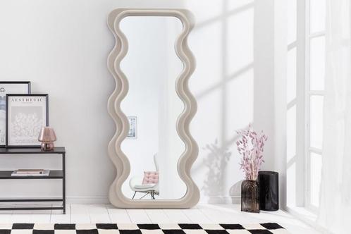 Design wandspiegel CURVY 160cm grijs - 43161, Huis en Inrichting, Woonaccessoires | Spiegels, Ophalen of Verzenden