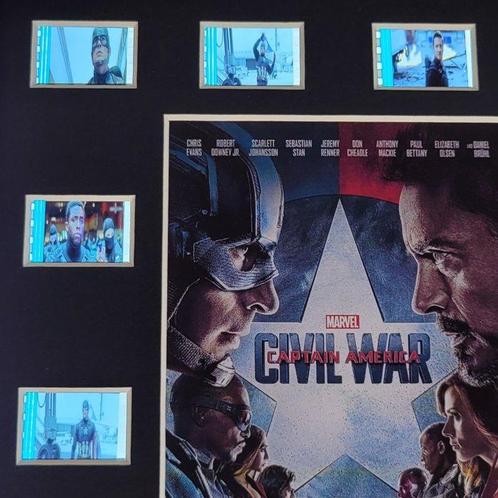 Captain America Civil War - Framed Film Cell Display with, Verzamelen, Film en Tv