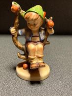 Hummel - Beeldje - Jongen op tak (M.I. Hummel) - TMK2 -