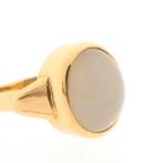 18 Krt. gouden ring met maansteen | Vintage (vintage ring), Sieraden, Tassen en Uiterlijk, Ringen, 18 tot 19, Gebruikt, Overige kleuren