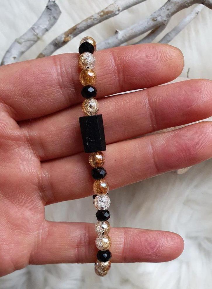 Handgemaakte armband van gekrakte bergkristaal in gouden, Sieraden, Tassen en Uiterlijk, Armbanden