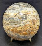 Gelaagde onyx met calcietinclusies | Natuurlijke