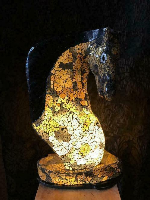 Paard glas mozaïek lamp 30-50 cm hoog, vanaf €59,- NIEUW, Huis en Inrichting, Lampen | Tafellampen, Nieuw, Glas, Minder dan 50 cm