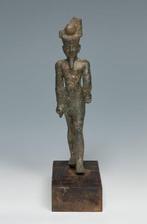 Oude Egypte, late periode Bronzen standbeeld van Amun - Sta