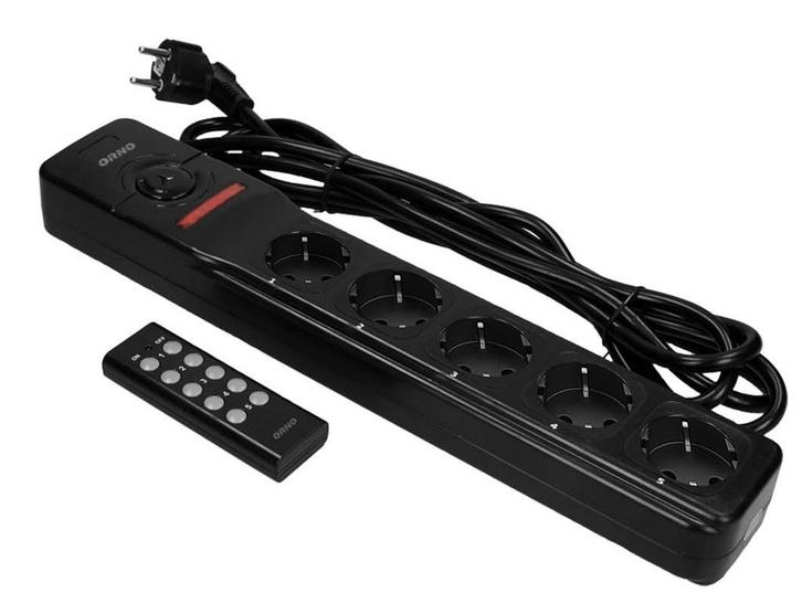 Stekkerdoos 5 voudig -  Met randaarde - incl. afstandsbedien, Doe-het-zelf en Verbouw, Elektra en Kabels, Stopcontact, Nieuw, Ophalen of Verzenden