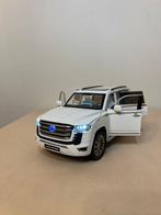 1:18 - Modelauto - Toyota Land Cruiser LC300, Nieuw
