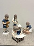 Bing & Grondahl - Beeldje, Boy with puppy - Girl with kitty