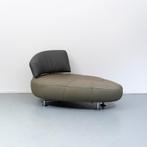Leolux Kikko chaise longue, 180 graden draaibaar, olijfgroen, Huis en Inrichting, Banken | Sofa's en Chaises Longues, Nieuw, Leer