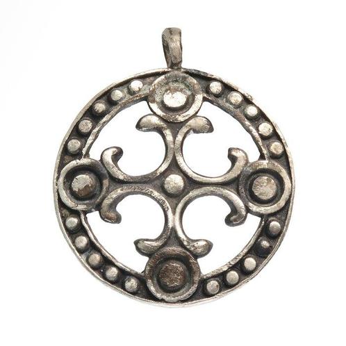 Viking periode Zilver Cross pendant - 3.6 cm, Antiek en Kunst, Antiek | Overige Antiek