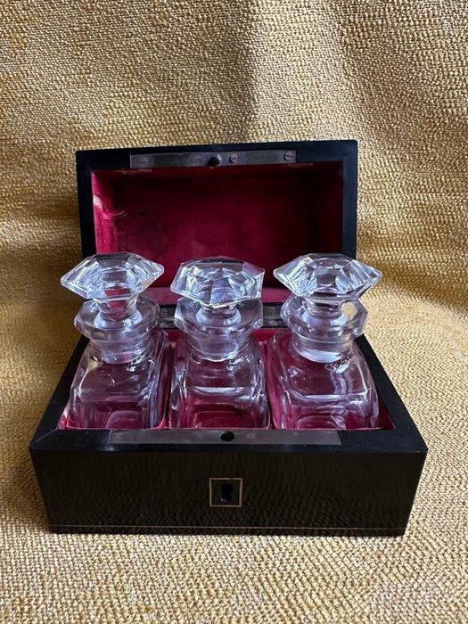 Kist - geeboniseerd hout, messing, zijde en kristal -, Antiek en Kunst, Antiek | Overige Antiek