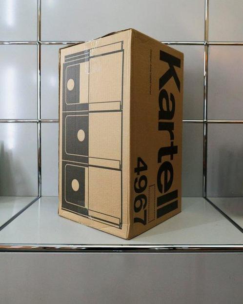 Kartell - Anna Castelli Ferrieri - Container - Componibili -, Antiek en Kunst, Antiek | Meubels | Stoelen en Banken