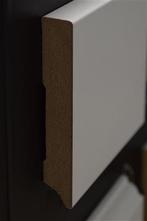 Oppio Wit gelakte plint amsterdam kleur 9016, 15x120x2400mm, Doe-het-zelf en Verbouw, Plinten en Afwerking, Nieuw, Ophalen of Verzenden