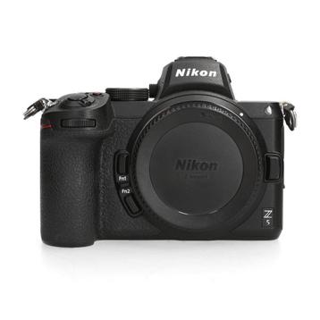 Nikon Z5 beschikbaar voor biedingen