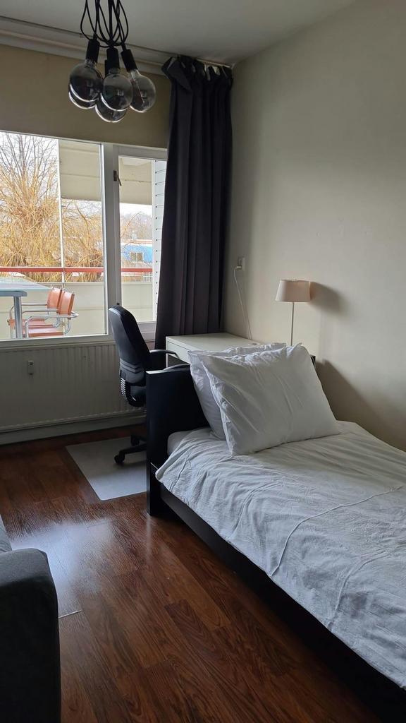 Studio te huur in Capelle aan den IJssel - 70 m² - 2, Huizen en Kamers, Kamers te huur, Rotterdam
