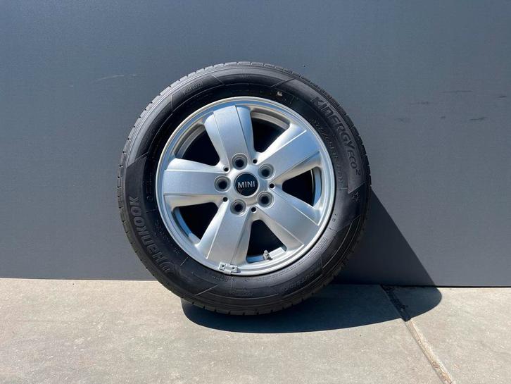 16 inch Styling 517 voor uw Mini Cooper F55 F56 F57 nieuw, Auto-onderdelen, Banden en Velgen, Ophalen
