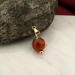 Gouden kogel hanger met carneool | Vintage (vintage hanger), Ophalen of Verzenden, Gebruikt, Goud, Overige merken