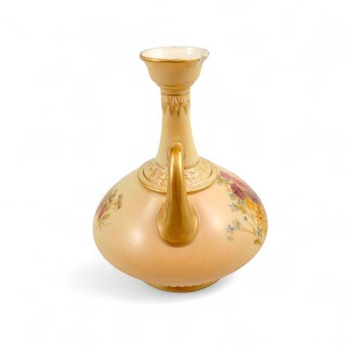 Royal Worcester - Blush ivory Art Nouveau vase with twin, Antiek en Kunst, Antiek | Glas en Kristal