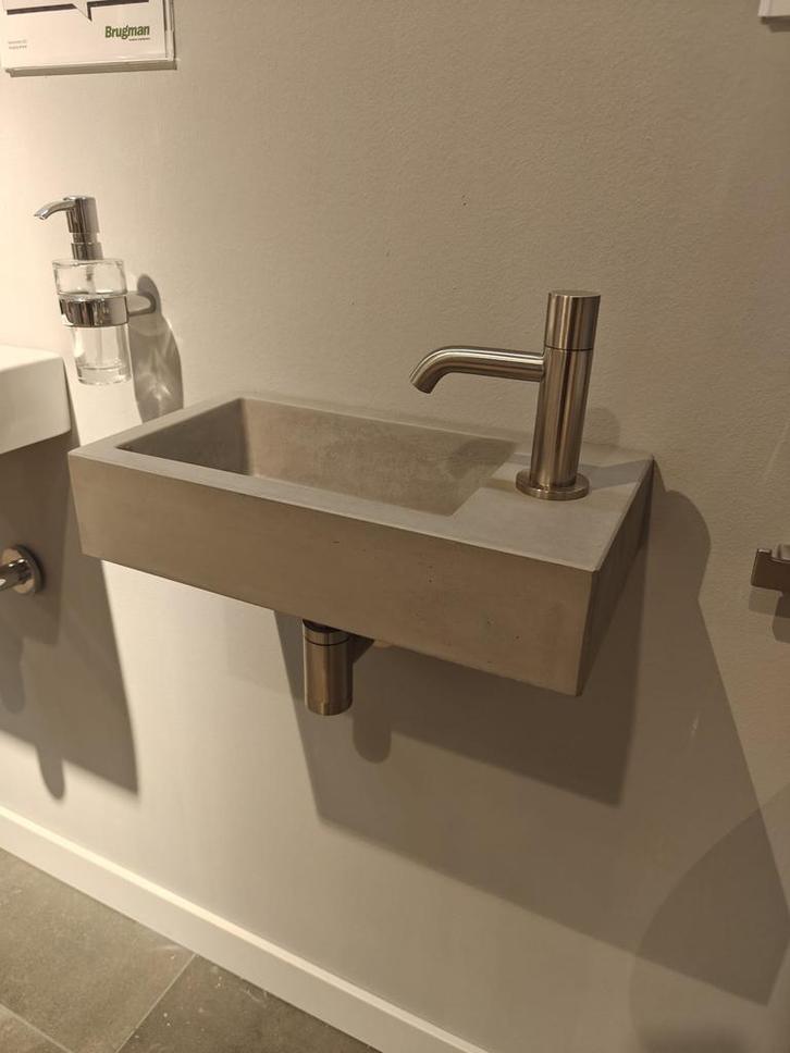 Fontein toilet wasbakje 40cm beton met kraan - 0031, Doe-het-zelf en Verbouw, Sanitair, Wastafel, Nieuw, Ophalen