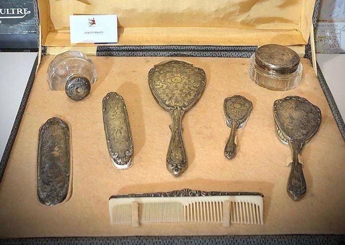 Toiletset (8) - naldi dino fu Eugenio - .800 zilver, Antiek en Kunst, Antiek | Goud en Zilver