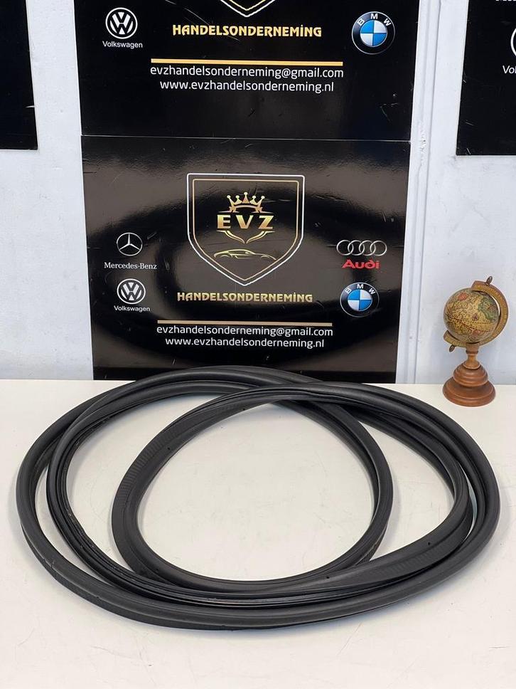Peugeot Rifter 1.2 THP kofferbak rubber achter bj.2020, Auto-onderdelen, Carrosserie en Plaatwerk, Gebruikt, Peugeot, Achter