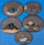 Wanddecoratie - RS – Vijf keramische reliëfs met dieren- en