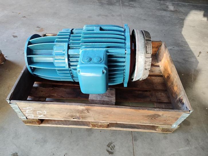 Demag draadtakels ,motoren, tandwielkasten scherp geprijsd !, Doe-het-zelf en Verbouw, Gereedschap | Overige machines, Nieuw, Verzenden