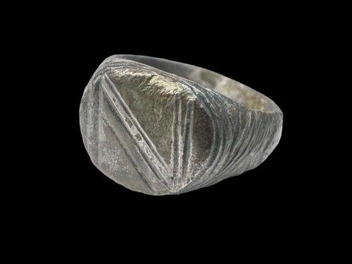 Middeleeuwen, kruisvaardersperiode Brons Ring, Sieraden, Tassen en Uiterlijk, Antieke sieraden