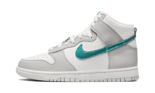Nike Dunk High Ring Bling (W) - maat 37.5 (Sneakers), Kleding | Dames, Schoenen, Sneakers of Gympen, Nieuw, Verzenden