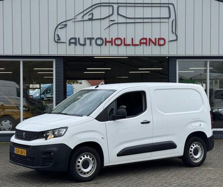 Fiat Doblò 1.6 MJ 77KW 105PK EURO 6 3 ZITS BIJRIJDERSBANK/ A, Auto's, Bestelauto's, Dealer onderhouden, Lease, Handgeschakeld