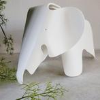 Vitra - Charles & Ray Eames - Stoel - Elephant, Design