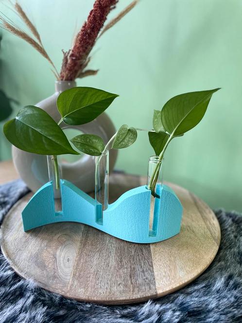 Flora Wave Stek vaas, Huis en Inrichting, Woonaccessoires | Vazen, Minder dan 50 cm, Groen, Nieuw, Kunststof, Ophalen of Verzenden