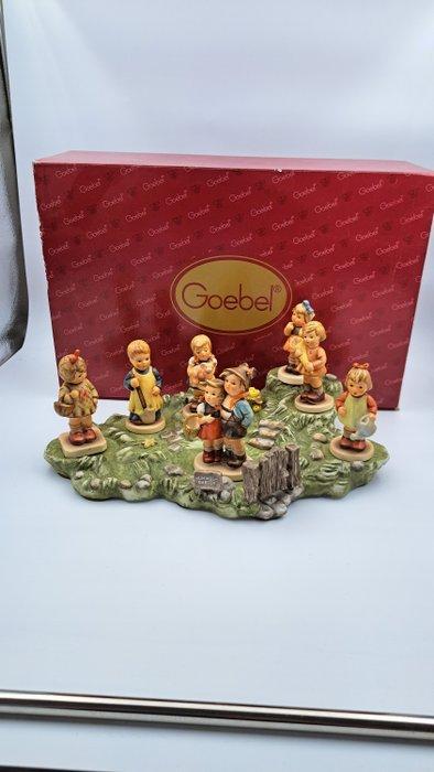 Hummel - Beeldje - Hummel garten (8) - Keramiek, Antiek en Kunst, Curiosa en Brocante