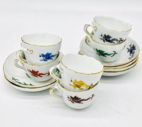 Meissen - Kop en schotel (12) - *Mokka* Hofdrache -, Antiek en Kunst, Antiek | Meubels | Tafels